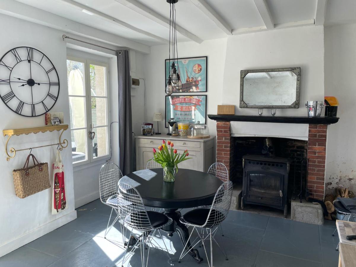 Maison Hirondelles Gites Mezieres-sur-Issoire Esterno foto